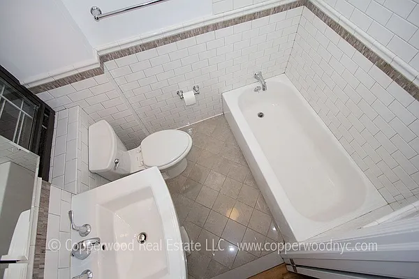 Rented by Copperwood Real Estate | media 36