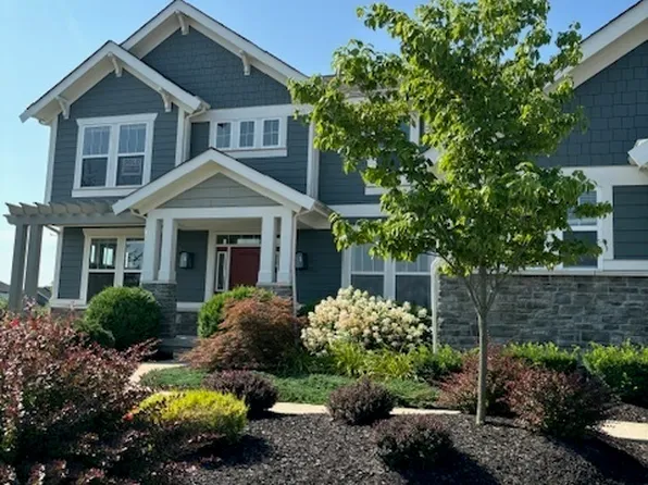 12611 Coastal Pl, Fishers, IN 46037