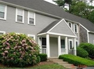 9 Twin Lakes Dr, Halifax, MA 02338