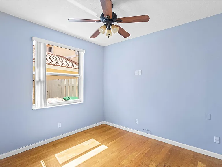 15250 SW 49th Ct — Photo 36