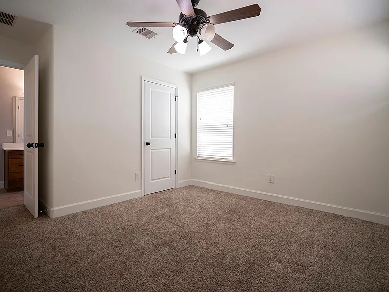 4210 Darter St — Photo 13