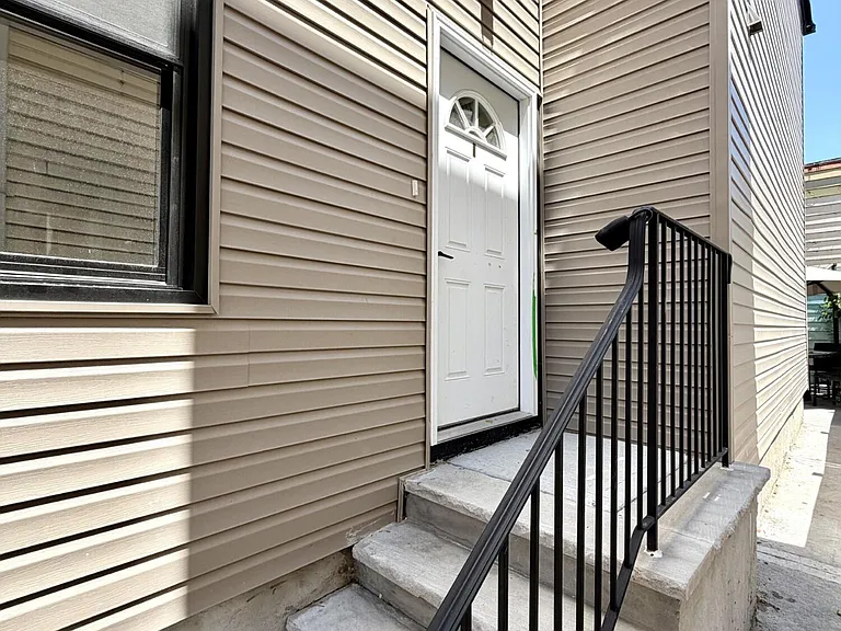 19 Tompkins Ct — Photo 12