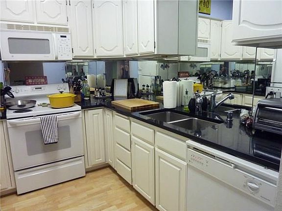 4th image of 3208 Cole Ave APT 1305