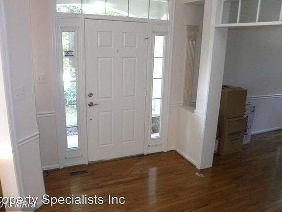 3rd image of 2909 Langholm Pl