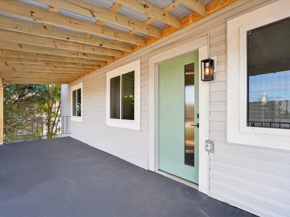 35 Henry St, Greenville, SC 29605