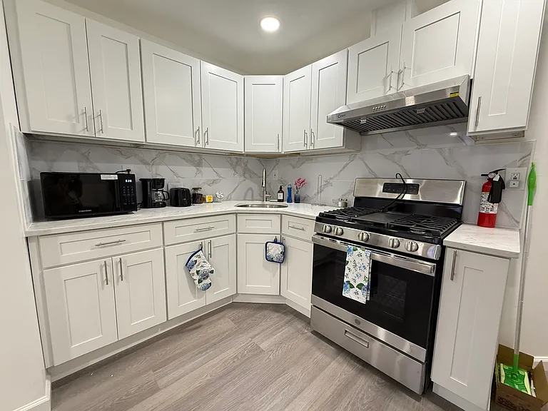 1429 Morris St #1 — Photo 5