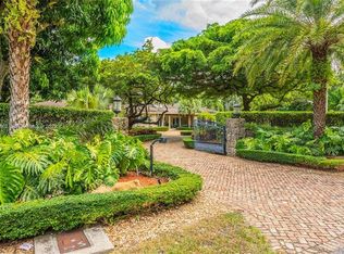 5912 SW 94th St, Pinecrest, FL 33156