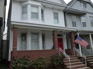 7 Cooper Pl, Weehawken, NJ 07086