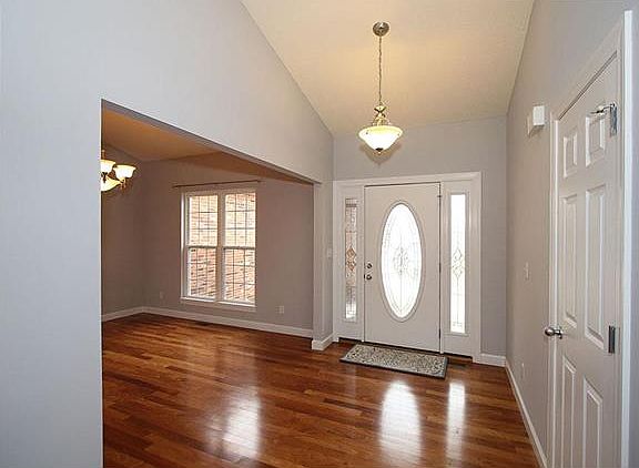 2nd image of 108 Somerset Dr