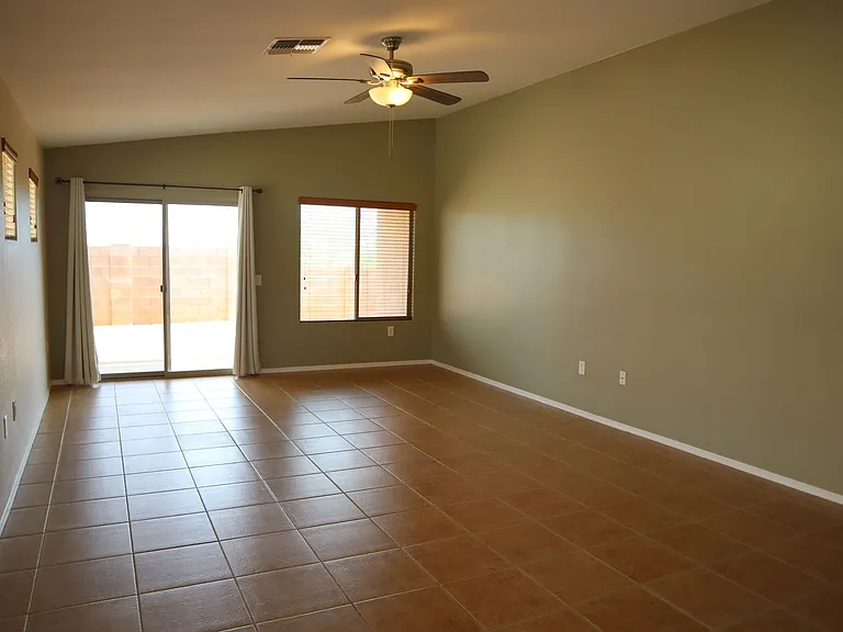 4529 Big Bend St — Photo 3