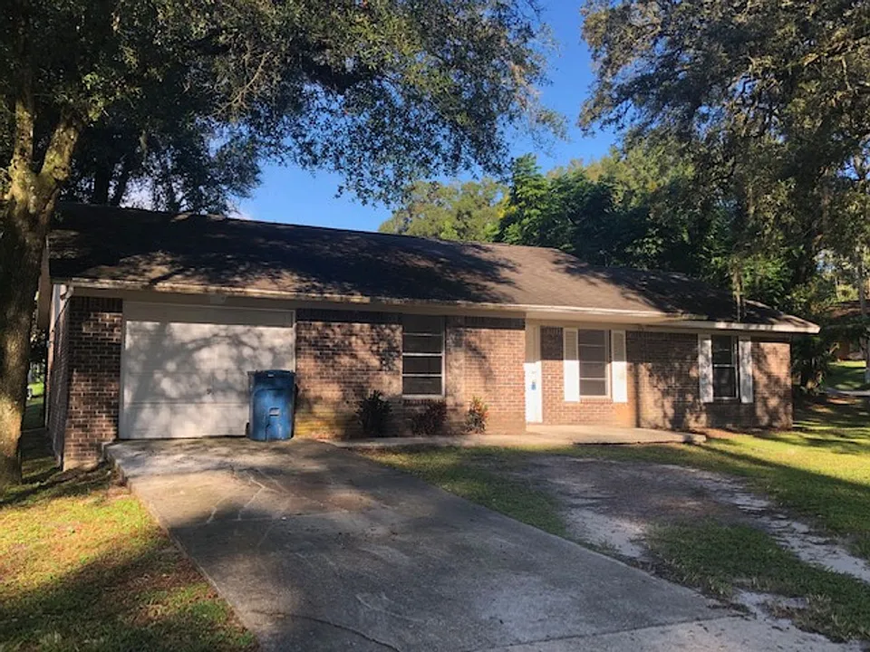1445 Hamilton Ave