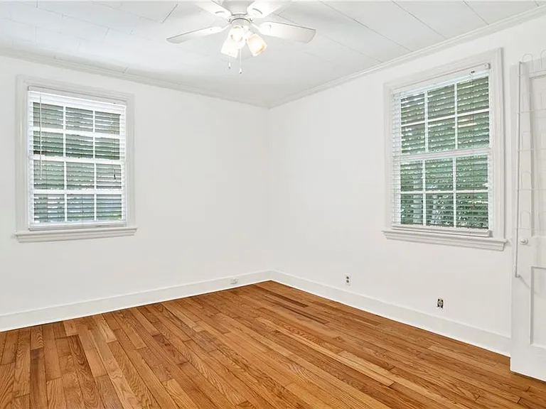 309 Border Dr W — Photo 12
