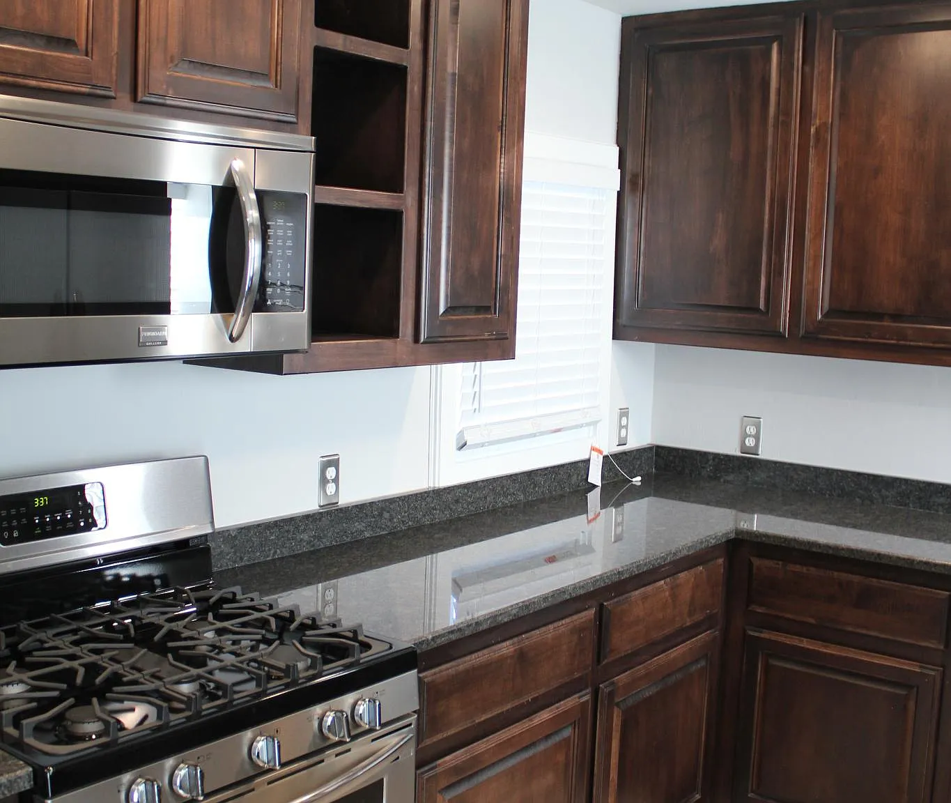 3 bed, 1397 sqft, $1,500 — Photo 1