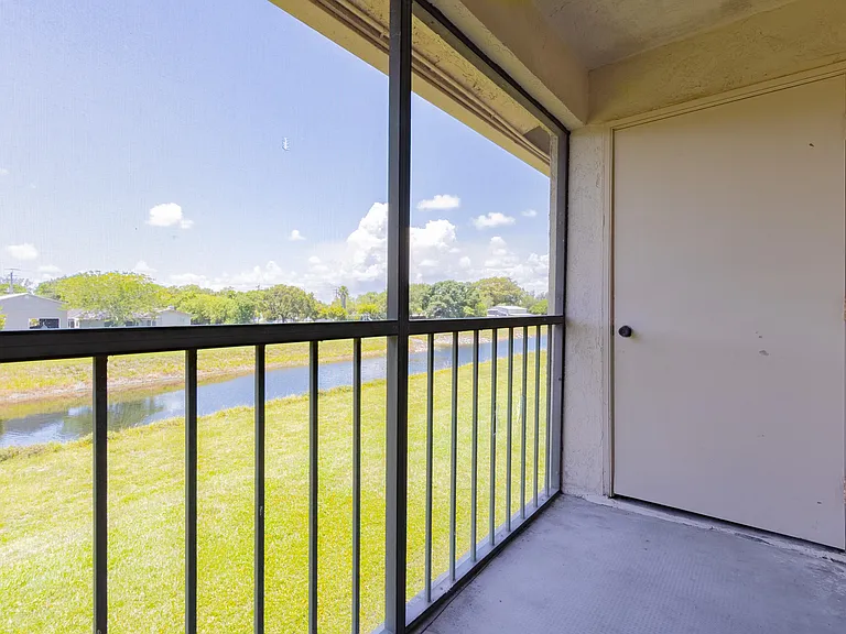 9449 Boca Cove Cir #911 — Photo 8