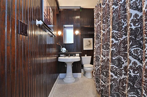 Rented by Corcoran | media 12