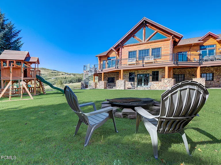 715 Aspen Ln — Photo 65