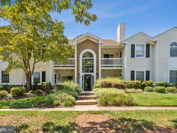 125 Westwick Ct Unit 8, Sterling, VA 20165
