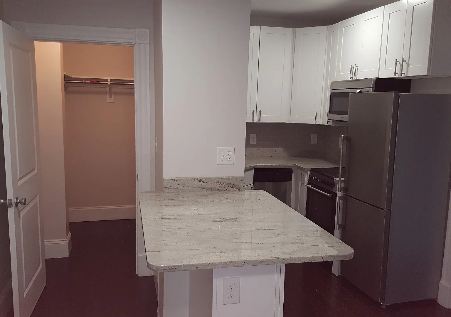 2 bed, 665 sqft, $3,700 — Photo 1