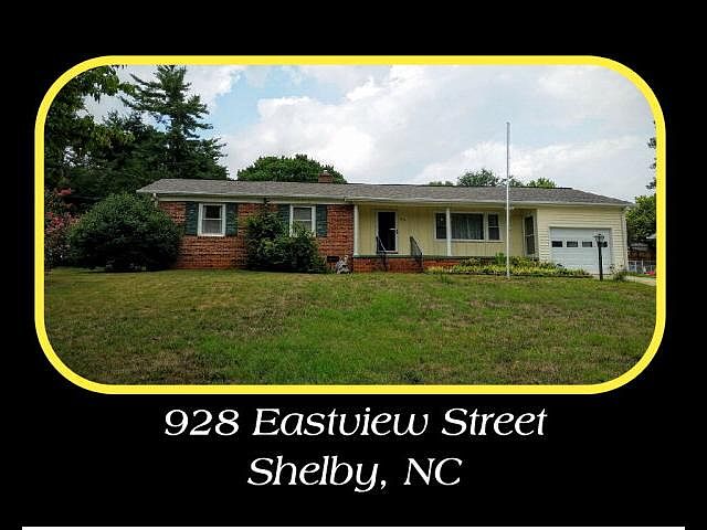 1st image of 928 Eastview St