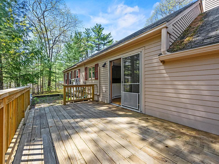 7 Dresden Ct — Photo 21