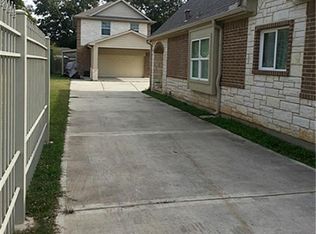 1515 Scarborough Ln, Pasadena, TX 77502