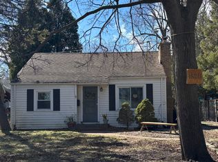 1500 McCraren Rd, Highland Park, IL 60035