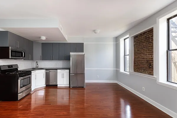 Rented by Compass | media 2