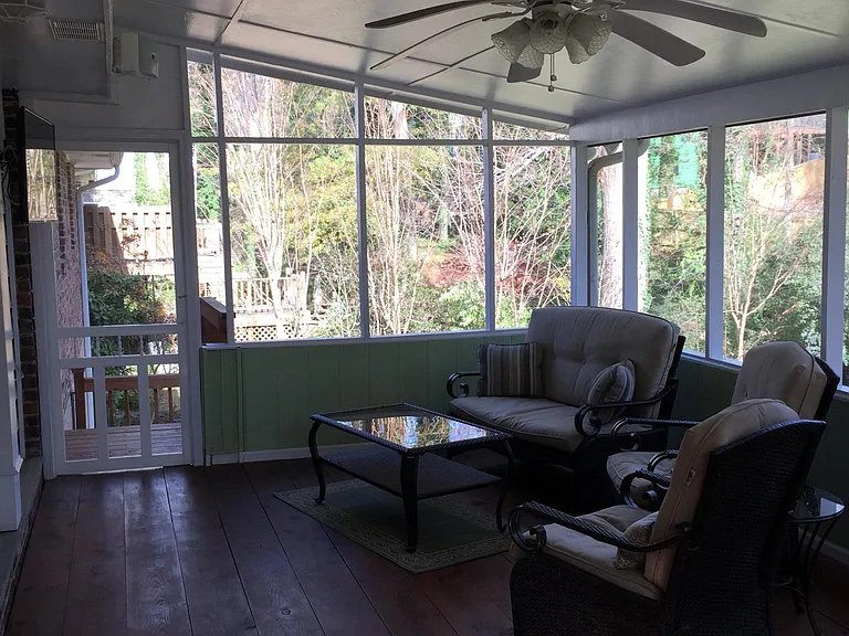 2741 Valvedere Dr NE — Photo 14