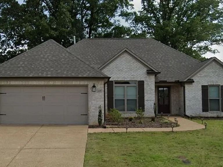 114 Gatewick Dr — Photo 3