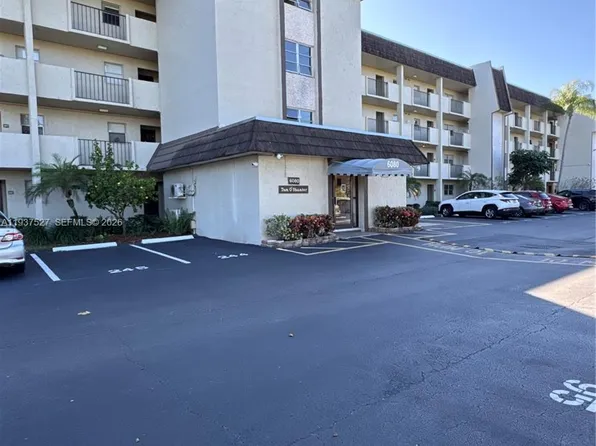 6080 NW 44th St APT 107, Lauderhill, FL 33319