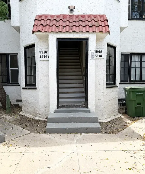 5916 1/2 Willoughby Ave — Photo 42