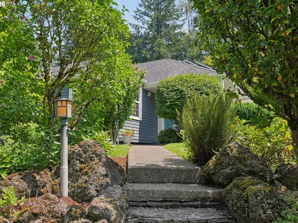7250 SW Benz Park Dr, Portland, OR 97225