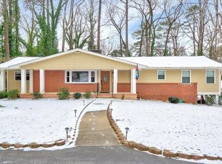 129 Woodland Dr, Cary, NC 27513