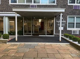 16420 Highland Ave APT 8F, Jamaica, NY 11432