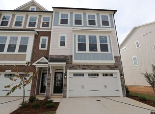 10021 Secluded Garden Dr, Apex, NC 27523