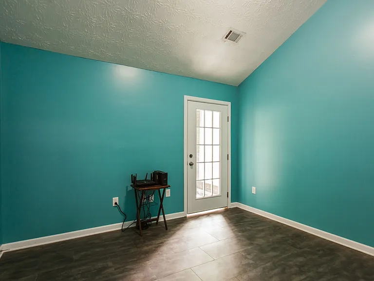 137 Bristol Woods Dr — Photo 29