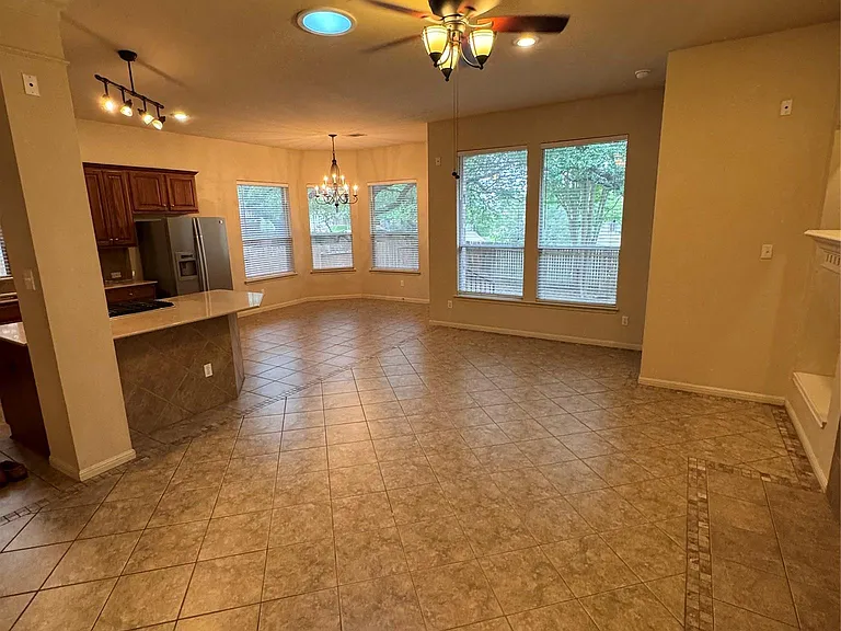 12401 Central Park Dr — Photo 14