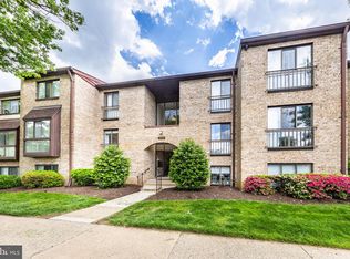 2042 Royal Fern Ct #11B, RESTON, VA 20191
