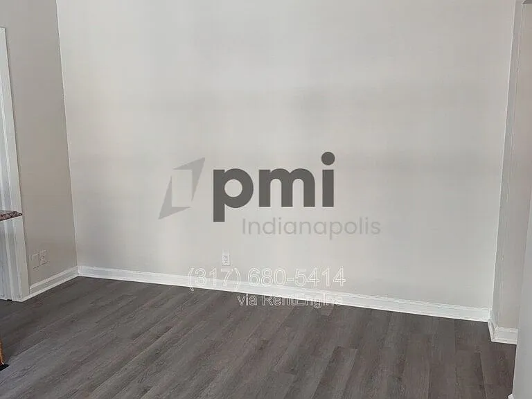 Indy Downtown Colonial Apartments — Photo 104