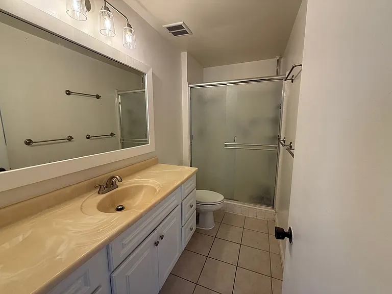 949 Wainiha St — Photo 9