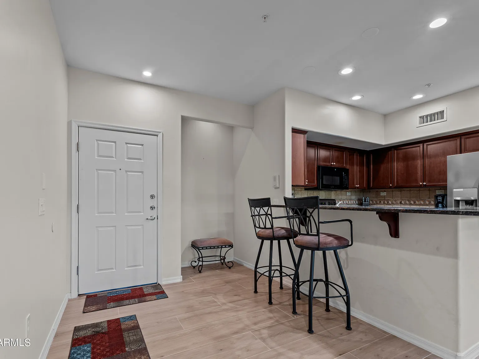 2 bed, 2.0 bath, 1195 sqft, $2,650 — Photo 2