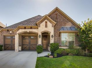 6973 Warbler Ln, North Richland Hills, TX 76182