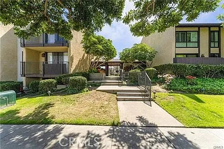 3520 Maricopa St #16 — Photo 2