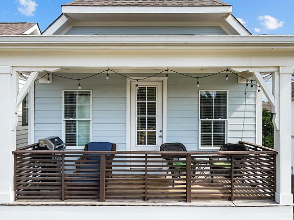 4th image of 734 Cottage Park Dr