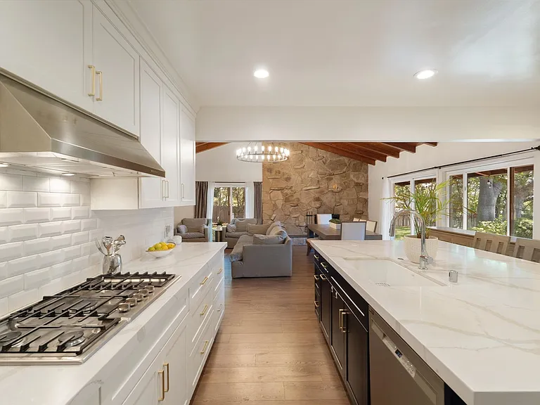 5040 Gould Ave — Photo 14