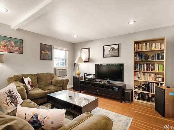 4th image of 7540 16th Ave SW