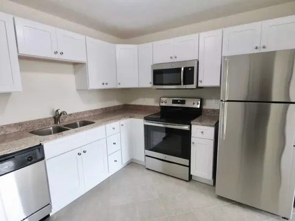 5 Rogers Way, 5 Rogers Way Unit 307, Lunenburg, MA 01462