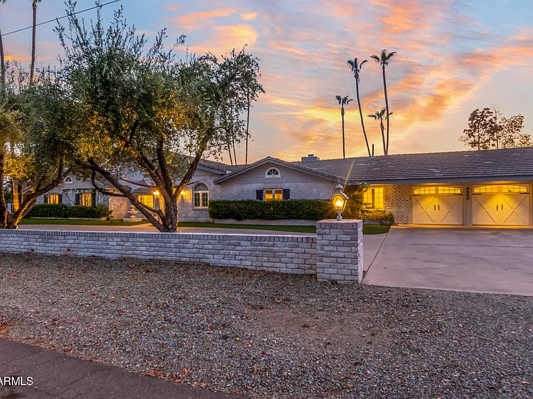 4640 N 66th St — Photo 3