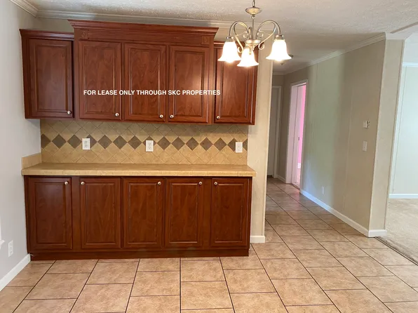 1611 Mississippi St, Orange, TX 77630