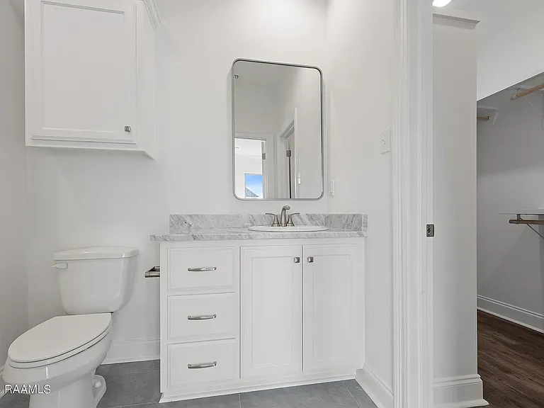 120 Sojourner Dr — Photo 12